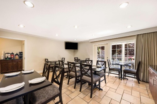 Best Western Danville Sycamore Inn image 33